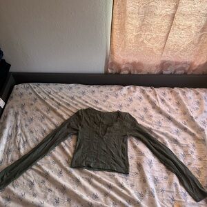 Green Long Sleeve Top